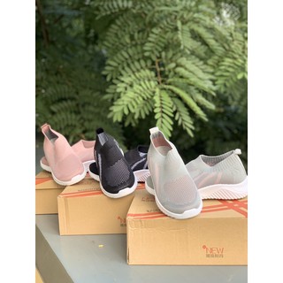Giày slip on