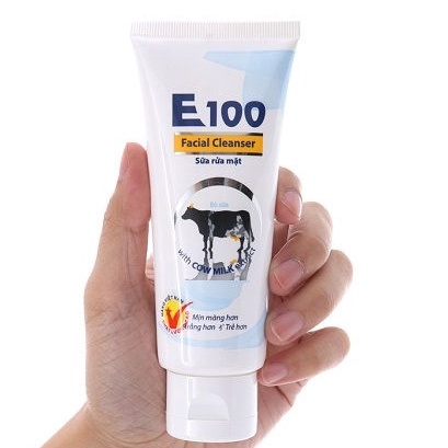 Sữa Rửa Mặt Dưỡng Trắng Da E100 Con Bò Facial Cleanser 80ml