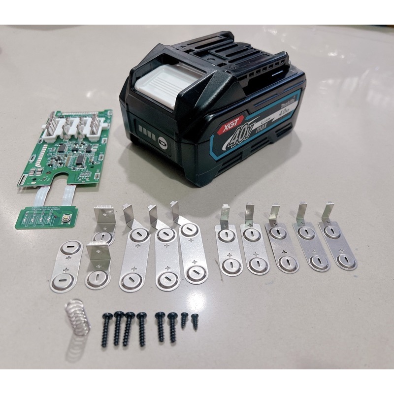 Vỏ mạch Makita 40v 4A Cell 21700.mạch nhận sạc zin có leb báo pin
