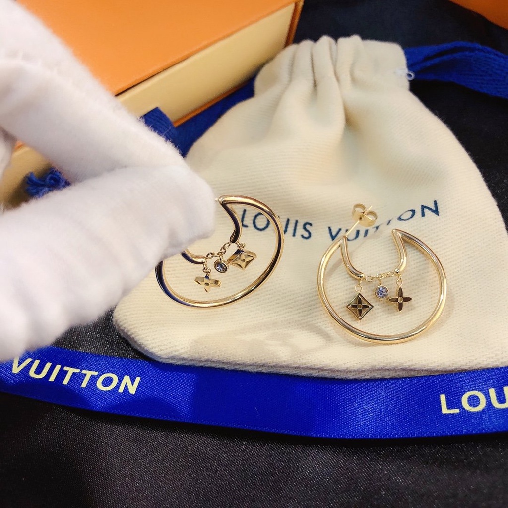 LOUIS VUITTON Khuyên Tai Tròn Bằng Thép Titan In Logo LV Thời Trang