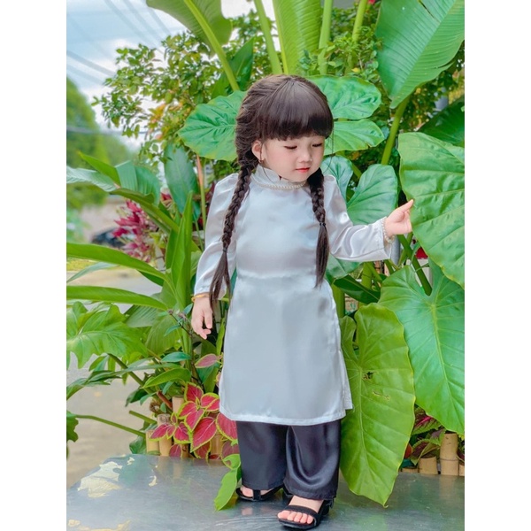 Bộ áo dài thiết kế cho bé gái