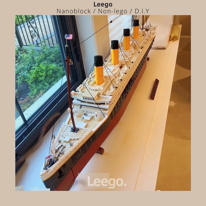 LEEGO Bộ lắp ráp tàu titanic lego tàu titanic có 2 size to và nhỏ có đèn .