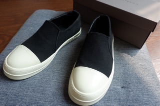 Giày Rick Owen Slipon vải (Ảnh shop tự chụp)