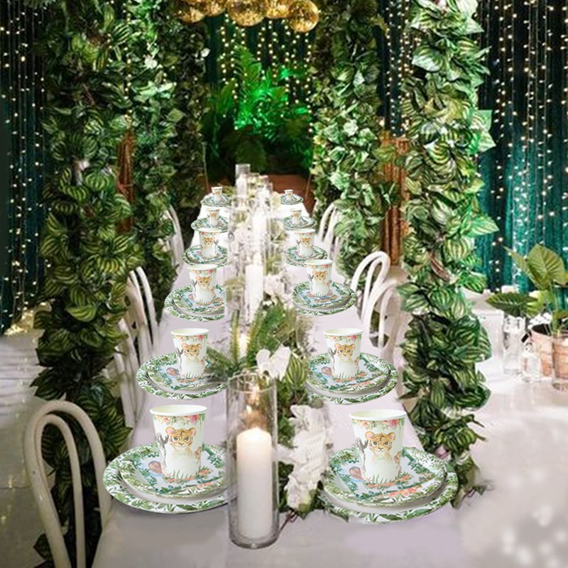 Bộ 25 Dụng Cụ Ăn Và Đĩa Giấy In Họa Tiết Động Vật Rừng Xanh Cho Em Bé