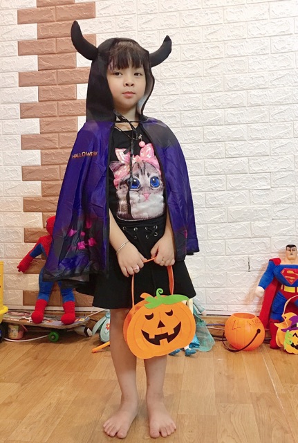 Áo choàng sừng hoá trang halloween vải in họa tiết 3D