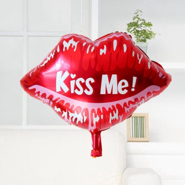 BÓNG ĐÔI MÔI KISS ME