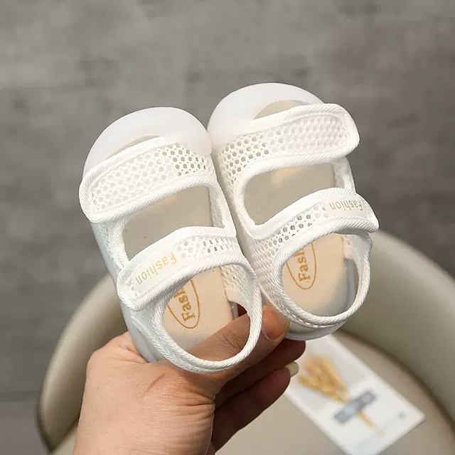 Sandal lưới tập đi cho bé trai bé gái có chống vấp bảo vệ chân bé mã mới 2203