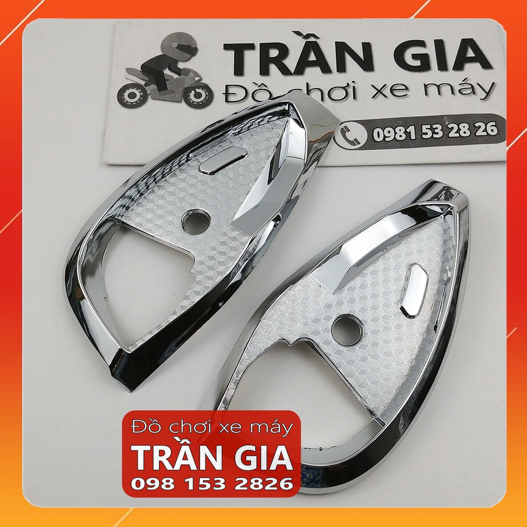 Ốp gác chân sau lớn xe SH Mode năm 2020-2021-2022 xi inox cacbon carbon Sh Mo nữ - phụ kiện trang trí xe Honda