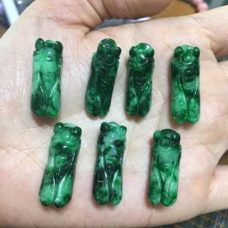 Ve sầu phong thủy đá ngọc bích