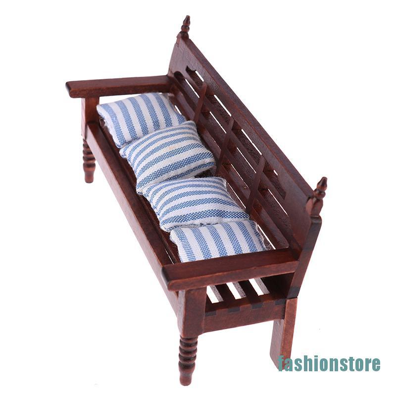 Mô Hình Ghế Sofa Với 4 Gối Tỉ Lệ 1: 12 Trang Trí Nhà Búp Bê