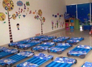 Giường lưới mầm non cho bé