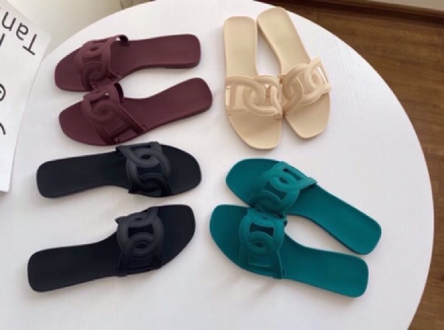 Dép lê Hm xoắn sale shock