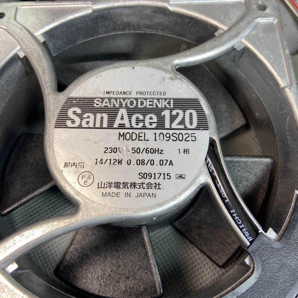 QUẠT 12 cm SANYO - SAN ACE 120  220v 12 / 14W . khung kim loại. GIÓ ÊM VÀ TỐT. 109S025