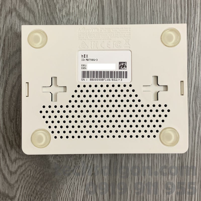 Router Modem chịu tải cao Mikrotik RB 750gr3