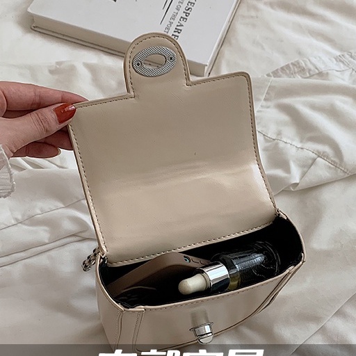 Túi Đeo Vai Phối Dây Xích Thiết Kế Phong Cách Phương Tây Dành Cho Nữ