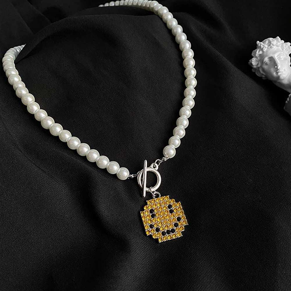 Vòng cổ chuỗi hạt ngọc trai mặt hình mặt cười phong cách Hàn Quốc cá tính cho nam nữ