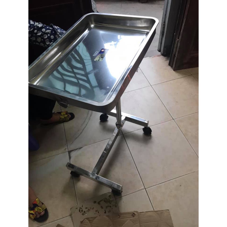 Bàn Tít Đựng Dụng Cụ