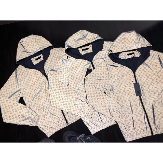 Áo gió phản quang hot