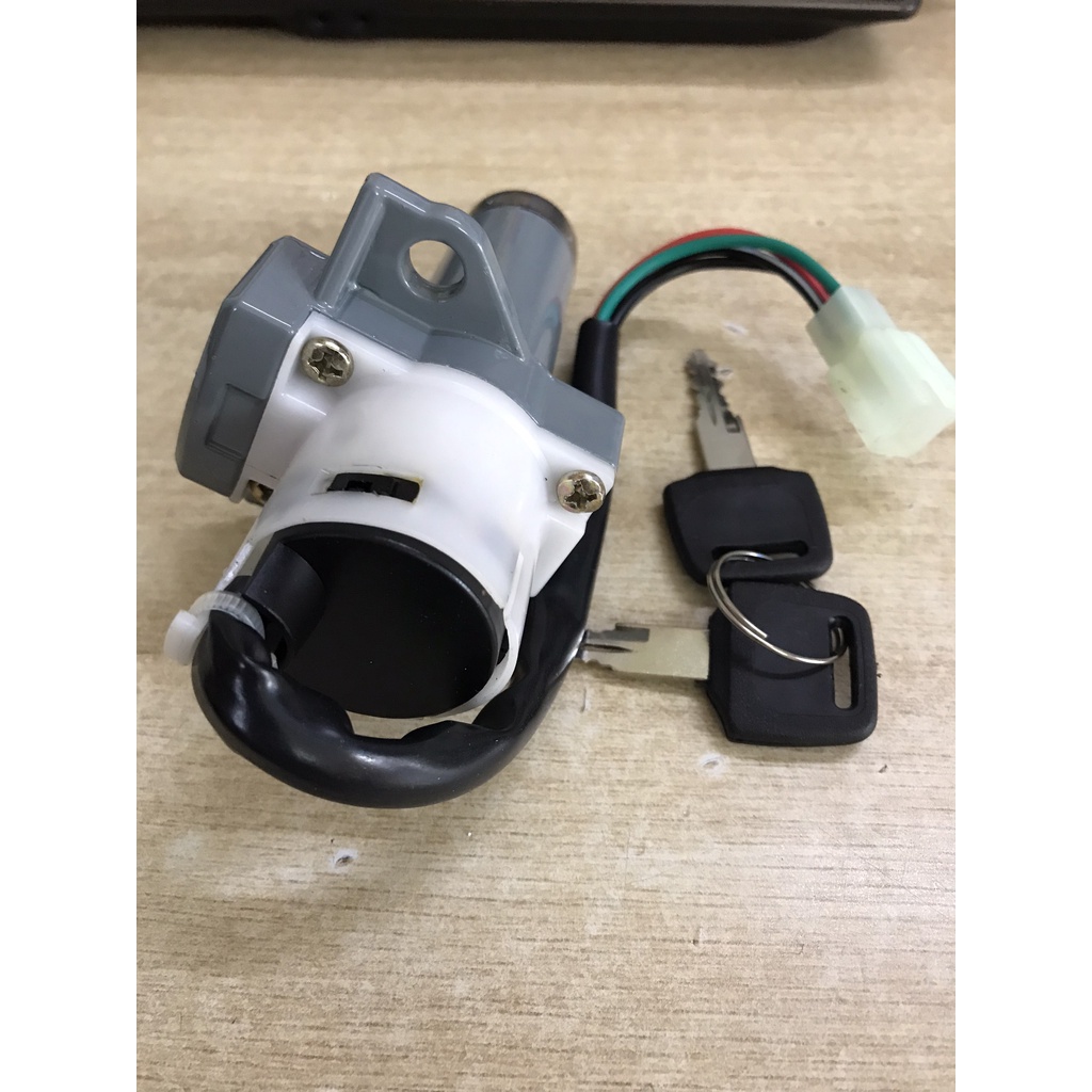 Khóa máy  lớn xe ba gác