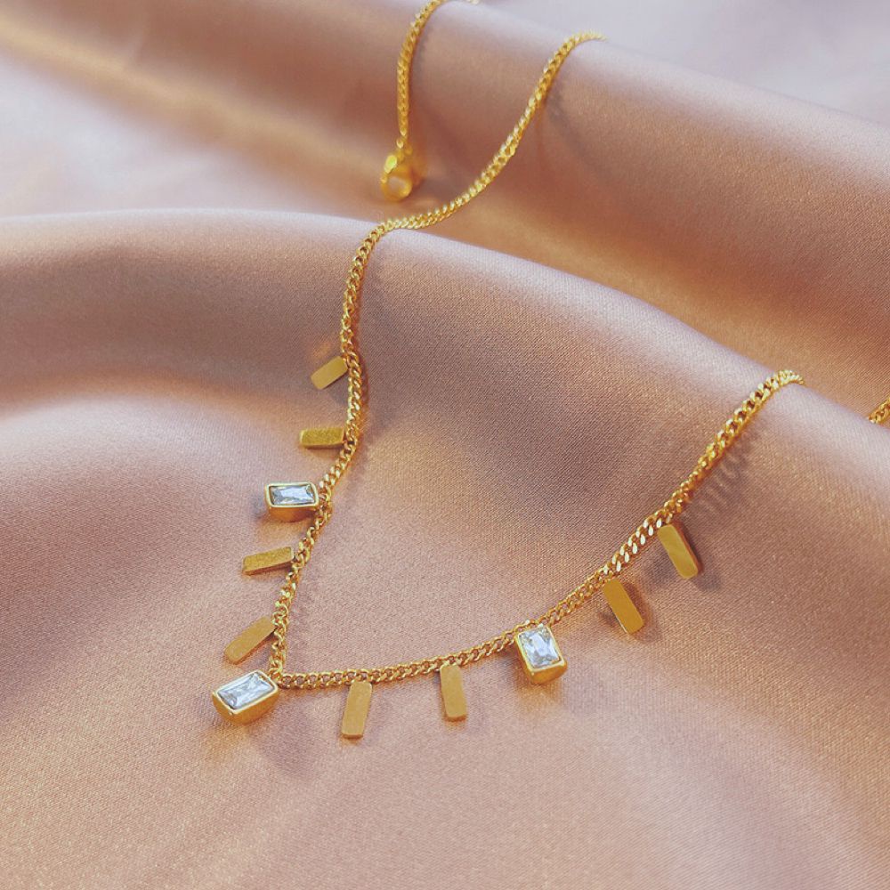 Dây Chuyền Thép Titan Mạ Vàng Đính Đá Zircon Đơn Giản Thời Trang