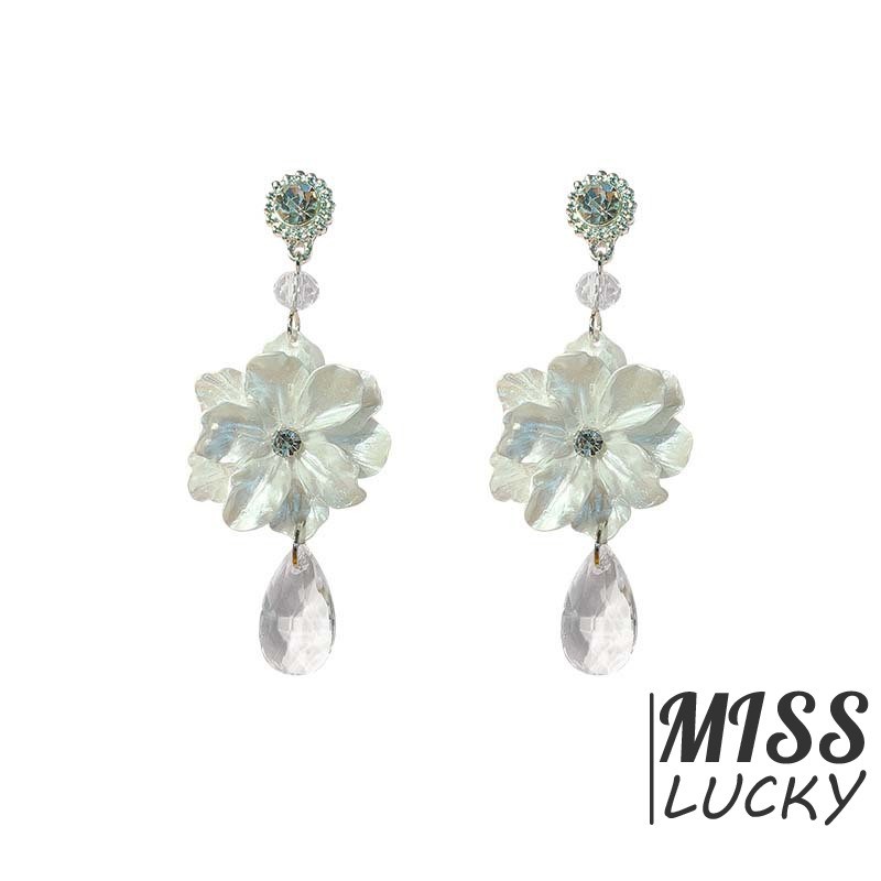 Khuyên tai nữ kiểu dáng thời trang phong cách Hàn Quốc