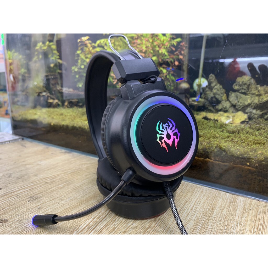 TAI NGHE BỌ CẠP V8 - LED RGB