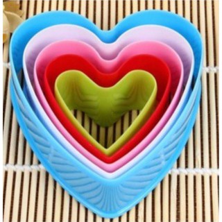 Cutter nhựa hình trái tim