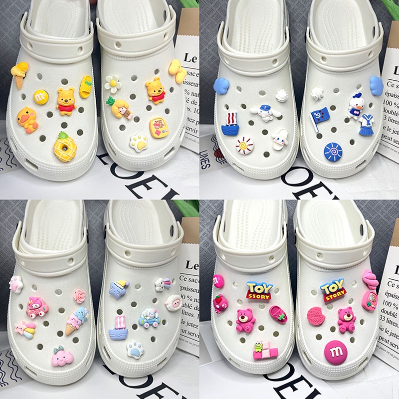 Bộ Hoàn Chỉnh Của Winnie The Pooh Sticker Dép Crocs Charm Crocs Jibbitz Để Trang Trí Dép Chữ H Crocs Dép Lê Dép Tổ Ong
