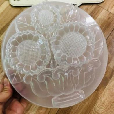 KHuôn nhựa rau cau hình 3 hoa hướng dương 20cm
