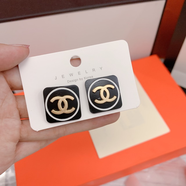 khuyên tai hãng (hình thật , cam kết hoàn tiền nếu ko giống hình)