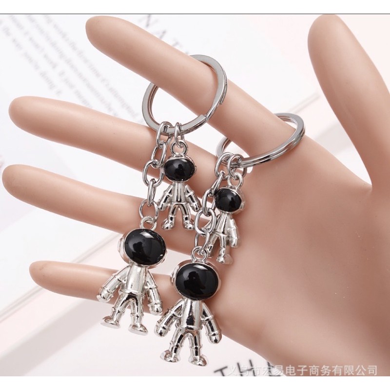 MÓC KHOÁ PHI HÀNH GIA - Set 2 hình sắt cực ngầu