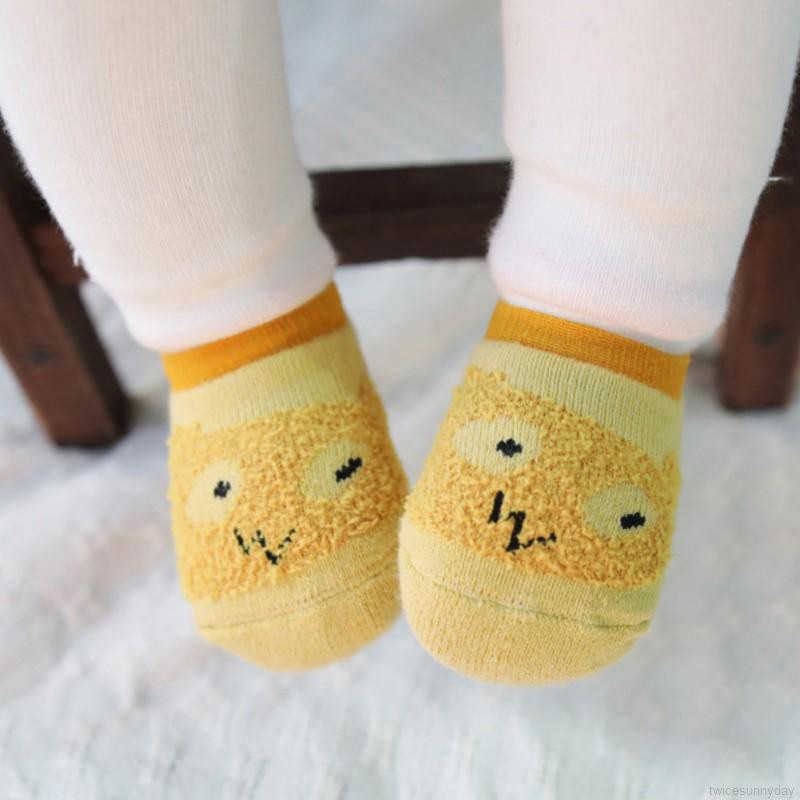 Tất em bé chống trượt in hình hoạt hình dễ thương