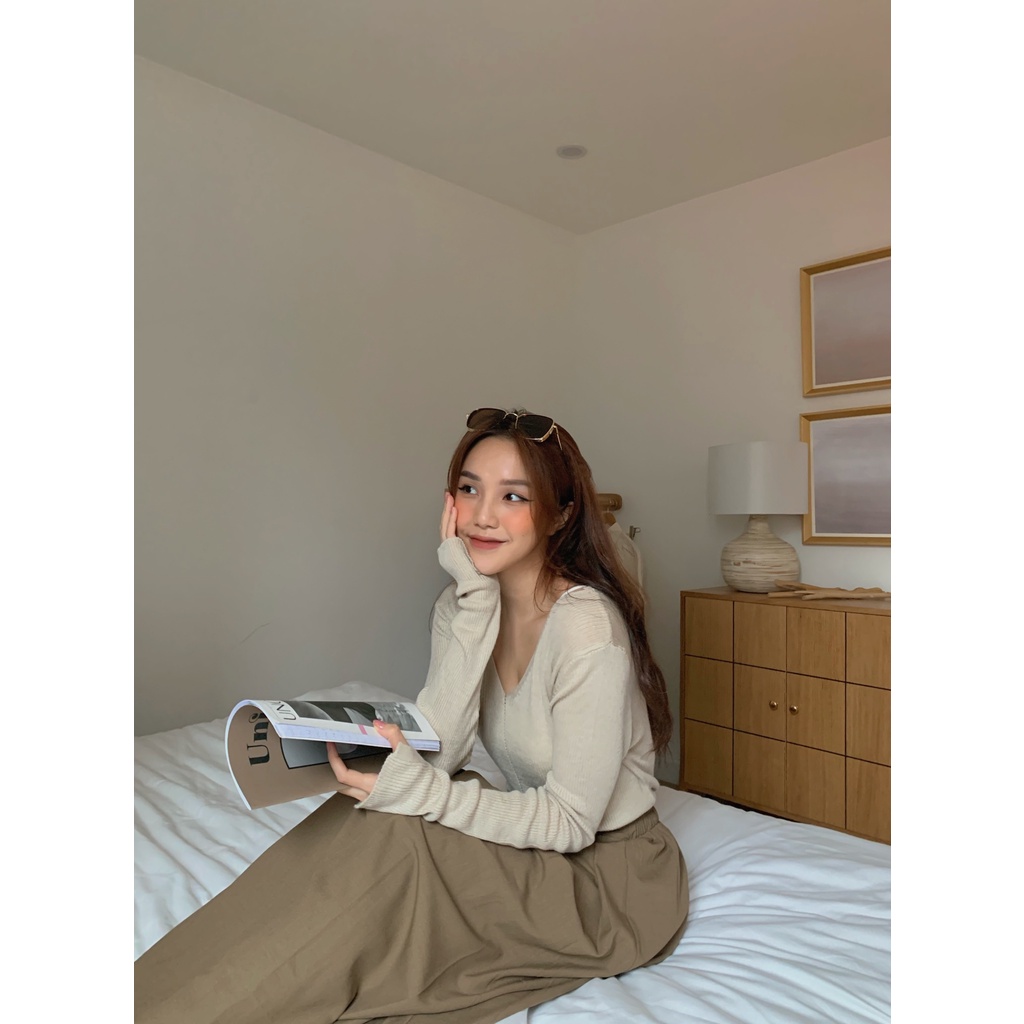 Áo len dài tay mỏng cổ V A-2226