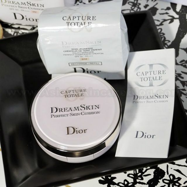 - Phấn nước - Dior Capture kèm 1 lõi sơ cua