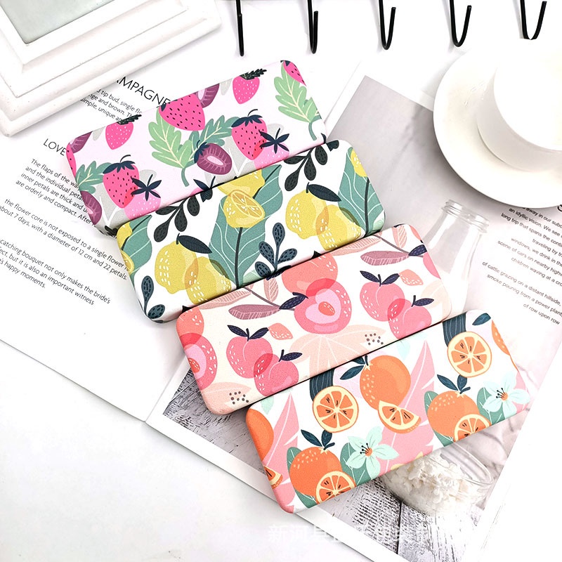 Hộp Đựng Kính Thời Trang Dáng Vuông Họa Tiết Hoạt Hình Dễ Thương