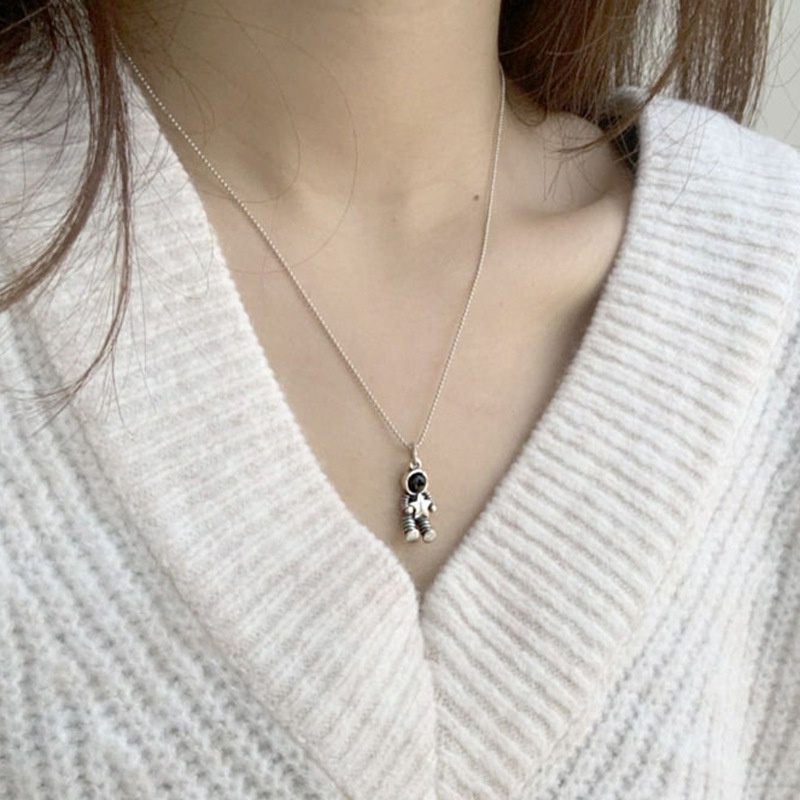 Vòng cổ Thép Titan Mặt Hình Phi Hành Gia Và Ngôi Sao