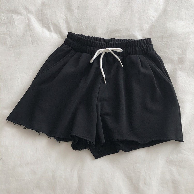 Quần Đùi 3màu Cá Tính Dành Cho Nữ,Chất Liệu Da Cá Loại 1 [ảnh video thật] phuongshop1812