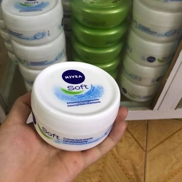 Kem dưỡng Nivea soft- Đức