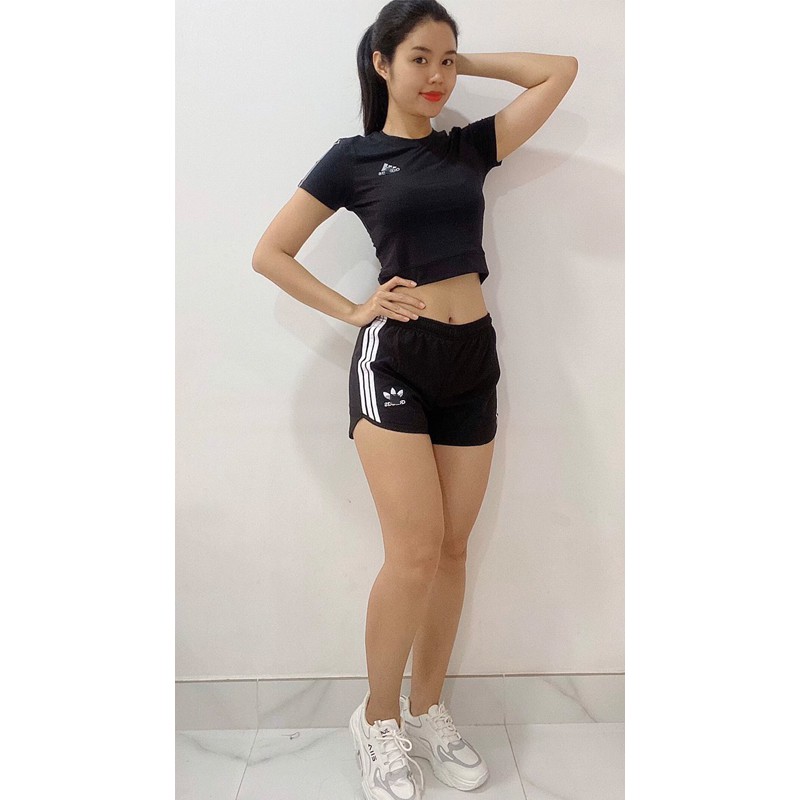 Bộ đồ tập gym aerobic gồm quần đùi boxer 2 lớp, áo croptop thể thao tay ngắn