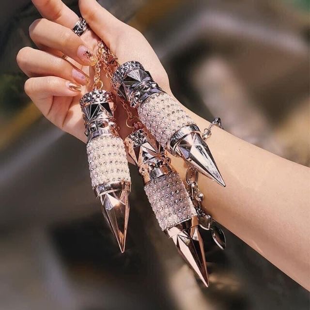 Thỏi son đen AGAG 3 màu trong 1 cây nội địa hàng hot