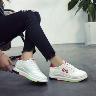 Giày nữ sneakers thể thao đế cao
