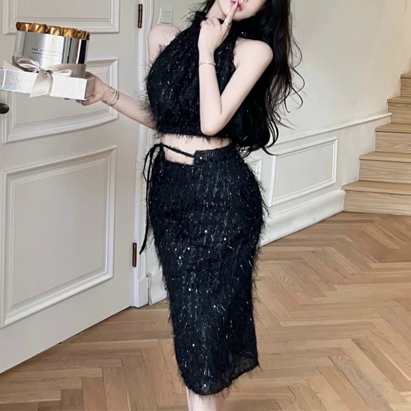 Set lông đen áo cổ yếm hở lưng + chân váy body xẻ đùi dây eo Đầm váy đi chơi dạo phố du lịch dự tiệc sang trọng quý phái