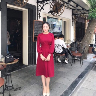 Đầm xoè màu đỏ tay dài cổ tròn dự tiệc phối nút hàng bao đẹp size M L XL