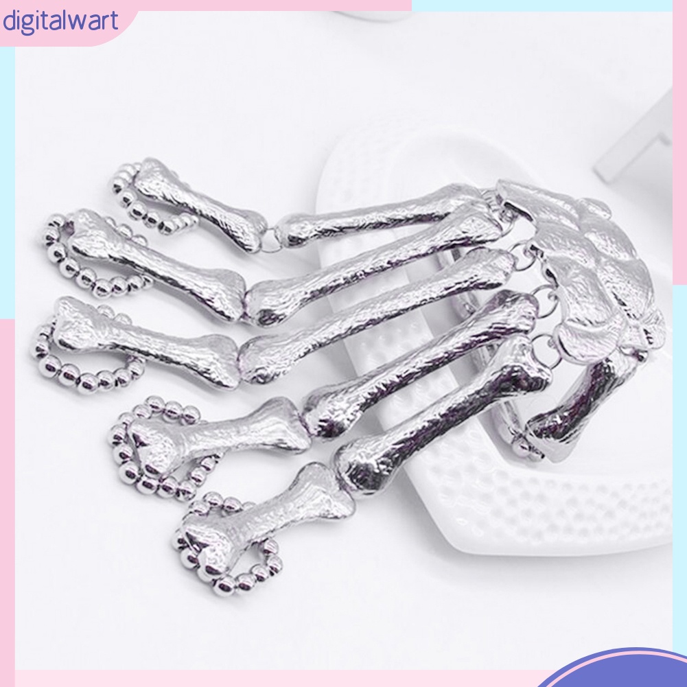 Vòng tay kiểu bộ xương bàn tay phong cách Gô-tích cá tính