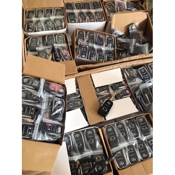 Vỏ chìa khoá độ gập TOYOTA 4 NÚT ( đời 2003 - 2014 ) xe Camry , Vios , Yaris , Corolla , Fortuner , Innova