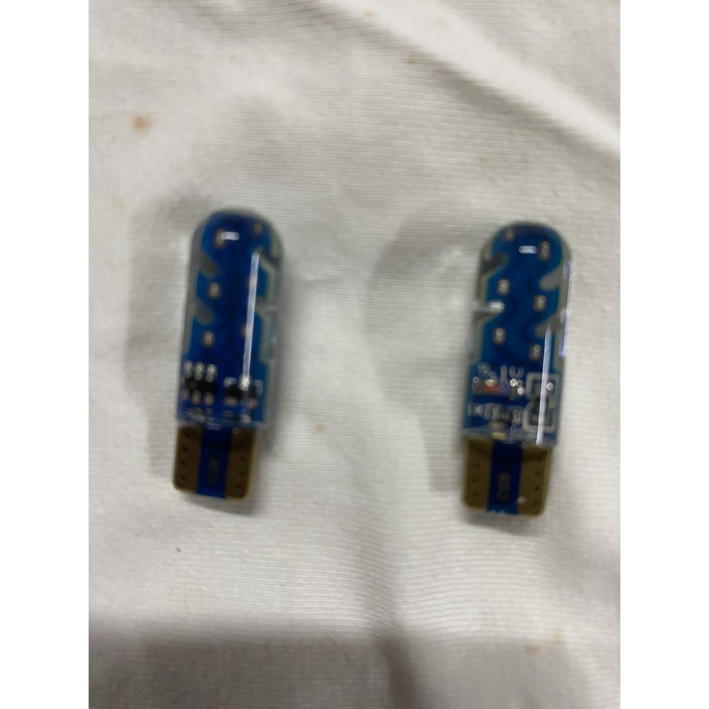 Xe may Bộ 2 led demi xi nhan T10 có chớp 12tim gắn xe máy 12V