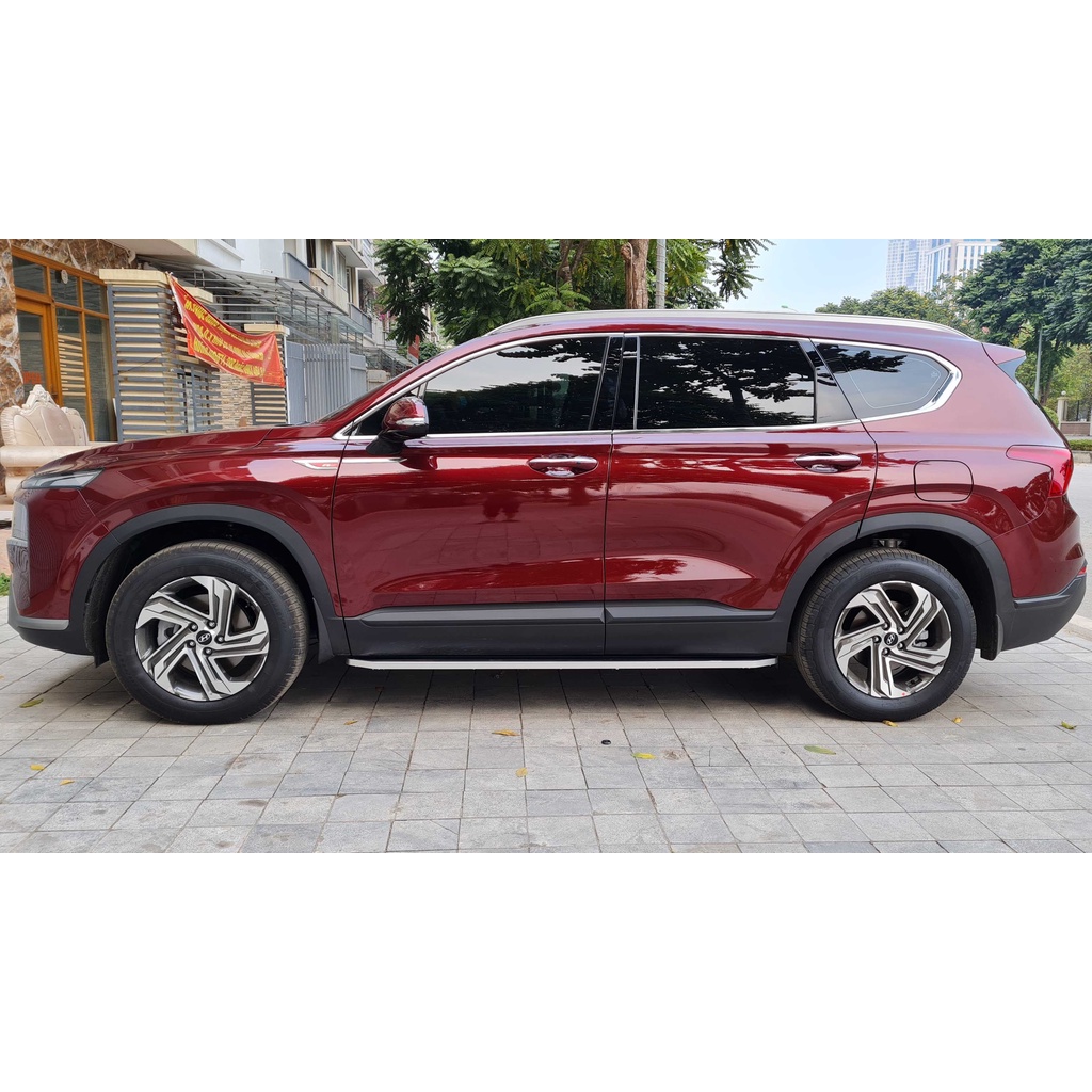 Bậc lên xuống, bệ bước chân, bậc dẫm Hyundai SantaFe 2022. Mẫu đúc cao cấp