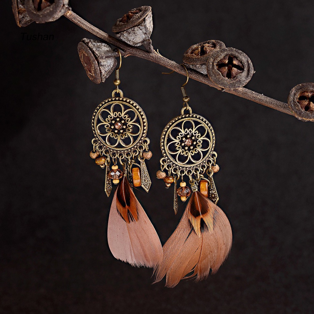 Khuyên Tai Móc Đính Lông Vũ Độc Đáo