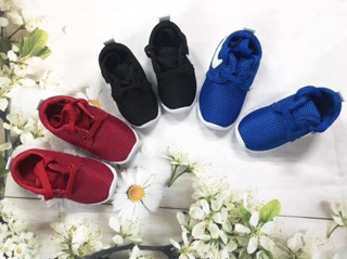 Thanh lý Giày Nike cho bé yêu