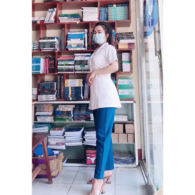 Áo Blouse (Blue) Tay Ngắn, Thân Ngắn Dược Sĩ, Điều Dưỡng, Y Tá - Thương hiệu TN Medical